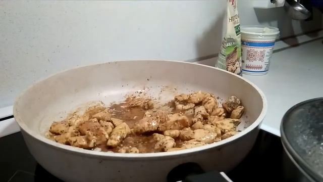 Гречка с курицей — самый простой домашний рецепт. Идеальный обед студента. смотреть онлайн