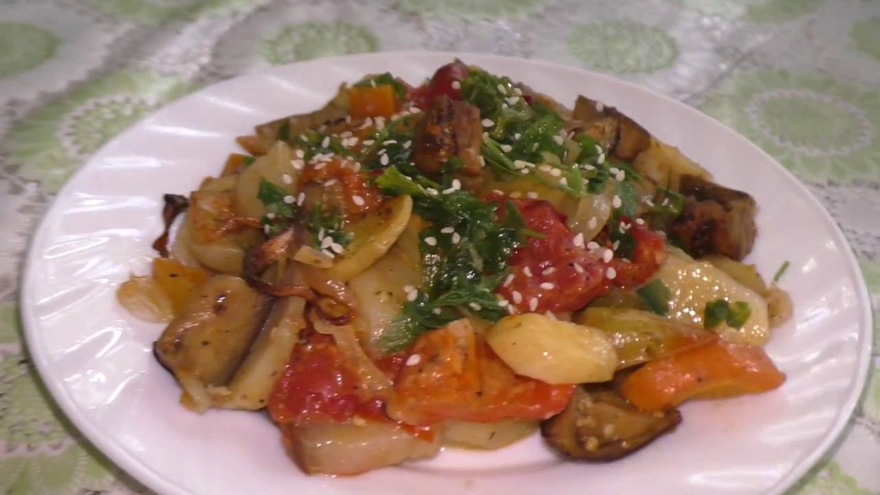 КАРТОФЕЛЬНАЯ ЗАПЕКАНКА С ОВОЩАМИ / ГОТОВИМ С ГРАЧИКАМИ смотреть онлайн