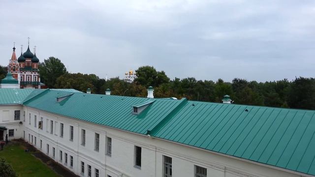 Звонница Ярославского кремля смотреть онлайн