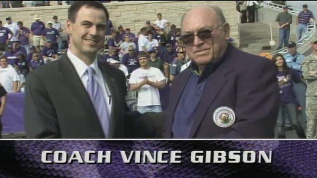 K-State's Coach Gibson Honored смотреть онлайн