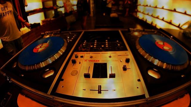 Calvin Harris - Feel So Close (TABS Bootleg Remix) HQ смотреть онлайн