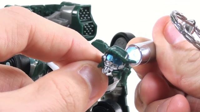 Video Review Of The Transformers 3 Dark Of The Moon (DOTM) ; Deluxe Class Roadbuster