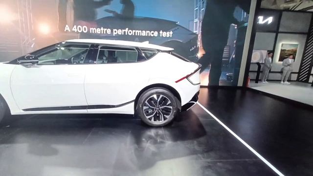 KIA EV6 at Auto Expo 2023 смотреть онлайн