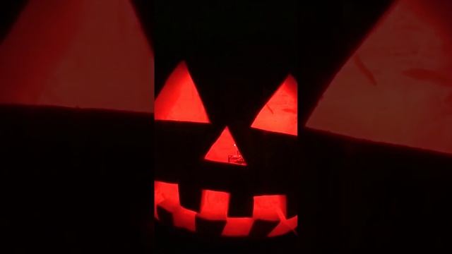 Attiny85 Pumpkin Light смотреть онлайн