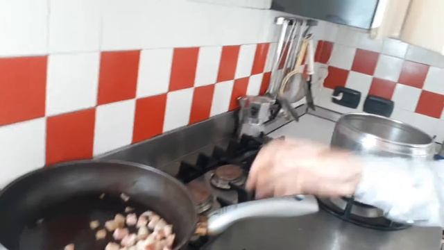 How To Make The Autentic Carbonara - Traditional Recipe From Italian Don Flavio смотреть онлайн