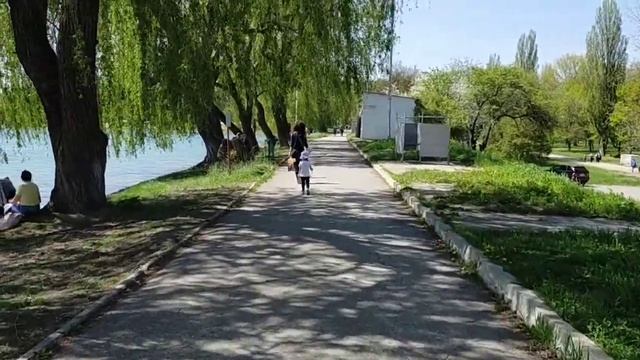 ОЗЕРО В ПЯТИГОРСКЕ.ПАРК ПОБЕДЫ. смотреть онлайн