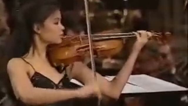 Vanessa Mae Dinleyin Mutlaka