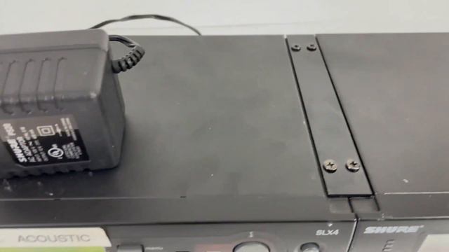 Shure SLX4 Receiver смотреть онлайн