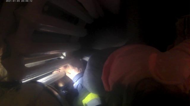 Как достать ногу из батареи? Доверьте это профессионалам. смотреть онлайн