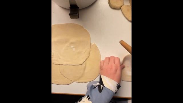 Быстрый, тонкий минилаваш в Финляндии. Лаваш получается не сухой?? Завтрак по #системаминус60 смотреть онлайн