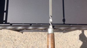 Прорези для шампуров.