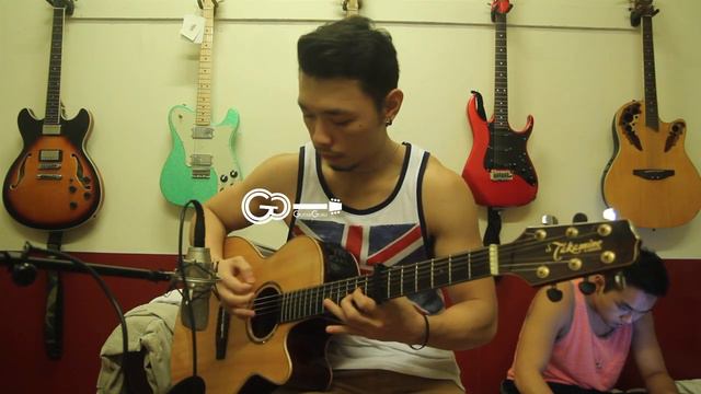 Fancy (Iggy Azalea) Fingerstyle Guitar by Ton Uy смотреть онлайн