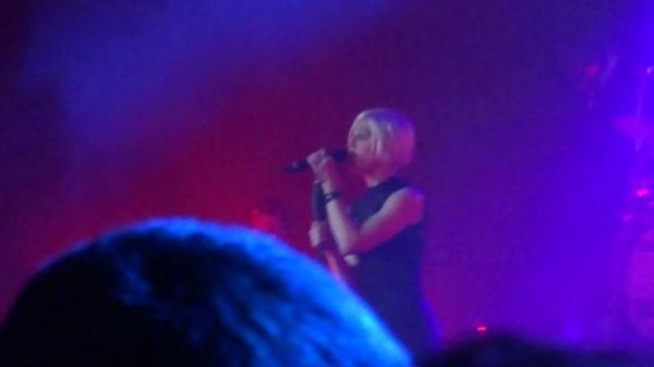 Schiller - Epic Shores (with Meredith Call) - Live @Frankfurt (DE) - 23.11.2012 (14/18)
