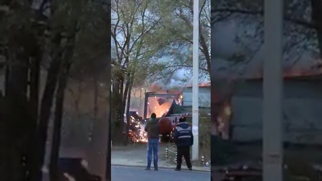 Пожар на складе Domino, город Благовещенск Амурская область смотреть онлайн