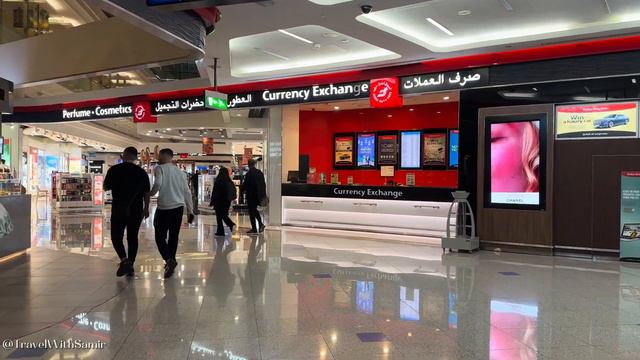 Dubai Airport Walking Tour In Terminal 1 (DXB) 🇦🇪 4k/60fps HDR [With Captions]