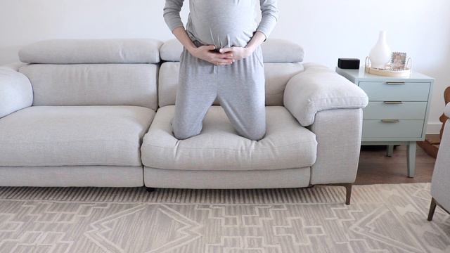 6 EXERCISES to MAKE BABY TURN HEAD DOWN! Breech Circuit смотреть онлайн