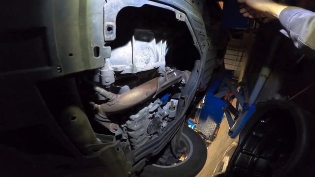 Honda CRV 1.6Dtec oil change + cabin filter смотреть онлайн