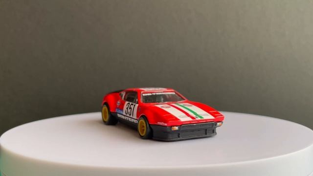 Hot Wheels Boulevard M New Mercedes-Benz E 36 Estate is a stunner смотреть онлайн