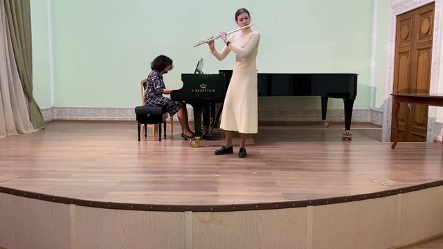 43. Киселёва Арина Михайловна Моцарт Концерт для флейты G-dur, I часть смотреть онлайн
