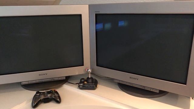 Starting QUAD Sony Trinitron GDM FW 900 x4 setup, enjoy the sound of these old and beautiful beasts смотреть онлайн