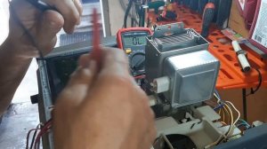 СВЧ пробиты проходные конденсаторы магнетрона.