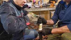 Шкода КОДИАК  и усиленные пружины Eibach, правильная установка с удлинителями амортизаторов.