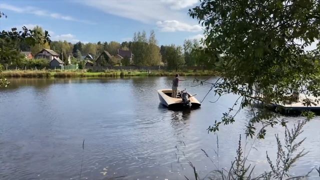 Делаю катер своими руками. Наконец-то спускаем катер на воду. смотреть онлайн
