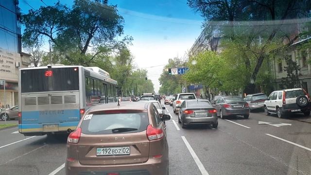 Алматы с работы едем в Каменку смотреть онлайн