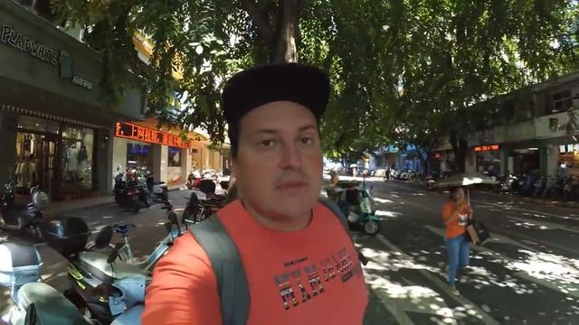 О. Хайнань 2019 пляж Санья бэй где все люди, европейская улица, barry boutique 5* шведский стол смотреть онлайн