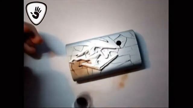 Arti-Stail Stydia - процесс изготовления логотипа Асасинс на крышку телефона смотреть онлайн