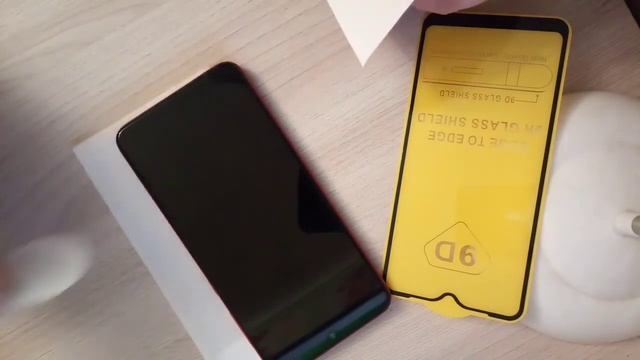 Как наклеить защитное стекло на . Самсунг.