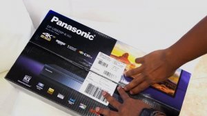 PANASONIC DP-UB820 4K PLAYER UNBOXING