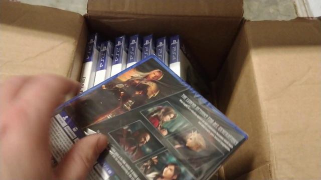 Final Fantasy VII Remake - Walmart Edition Unboxing смотреть онлайн