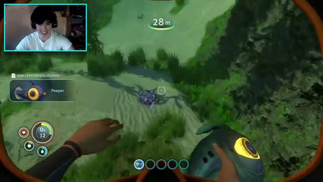 WHAT THE FREAK IS THAT SQUIDWARD LOOKING THING?!?! | Subnautica Let's Play! #1 смотреть онлайн