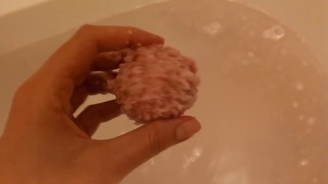 Ароматный бурлящий шарик для ванны Faberlic смотреть онлайн