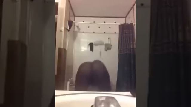 Болшая ЖОПА танцует смотреть онлайн