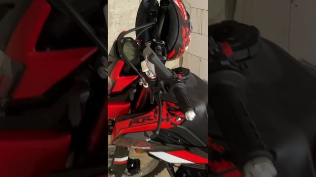 Racer XVR (RC300-GY8K) 2023 красного цвета . Начало смотреть онлайн