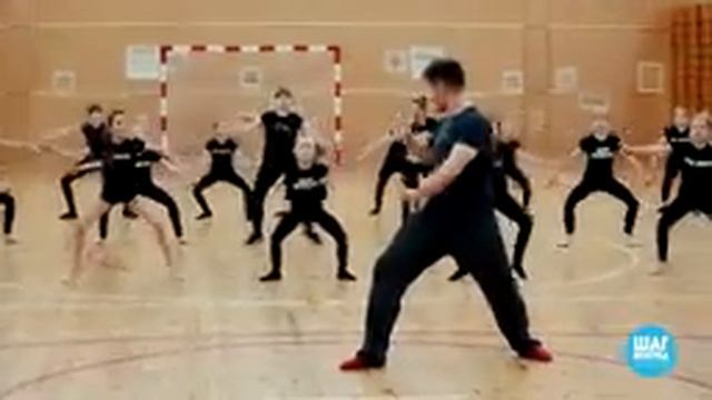 мастер-класс Дениса Бородицкого в школе танцев Шаг Вперед смотреть онлайн