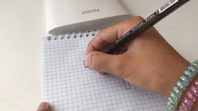 Урок рисования по клеточкам. Как нарисовать грушу смотреть онлайн