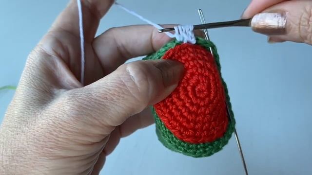 Amigurumi AMONG US IMPOSTER YAPILIŞI | (ENG SUBTITLES ON) subtítulos EL ESPAÑOL смотреть онлайн