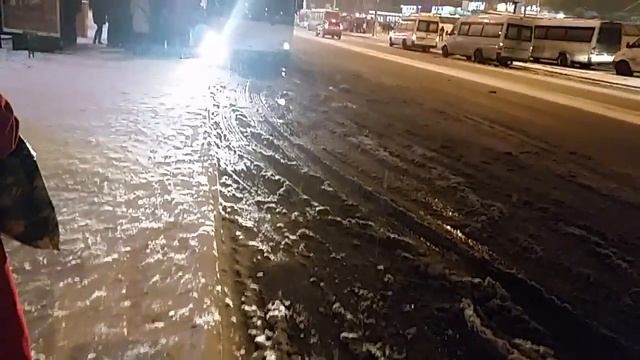 Снегопад засыпает Москву и область до утра с 4 смотреть онлайн