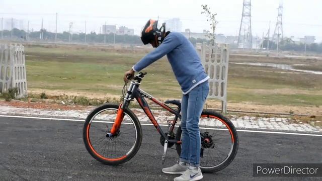 how to do handlebar head stand MTB #handlebarheadstand #sonusaif #vmate смотреть онлайн