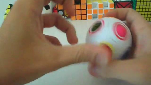 O quebra cabeça Magic Rainbow Ball смотреть онлайн