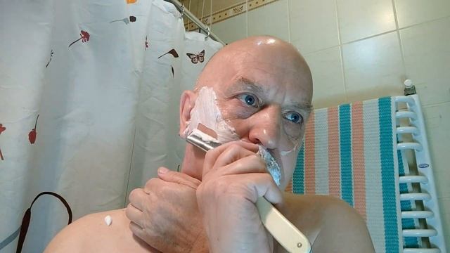 Бритва из Бельгии Charlex, но с немецкими корнями, и с очень хорошими бритьём смотреть онлайн