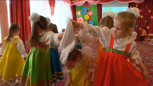 Танец "Березки" смотреть онлайн