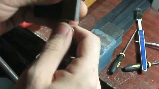 Как заклепать замок