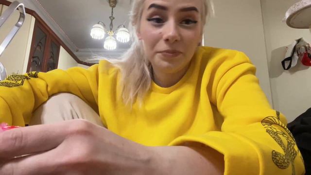 Уф Показала бубсы чатику смотреть онлайн