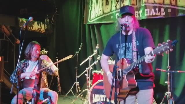 Михаил Башаков feat И. Карташов - Пачка сигарет(Цой) 19/08/23 (Август памяти. Цой, Свин, Майк) смотреть онлайн