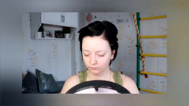 Много флаконов, Зелёный Макияж☘️, Кафе?, дочино платье, Прогулка, Киса и тд смотреть онлайн