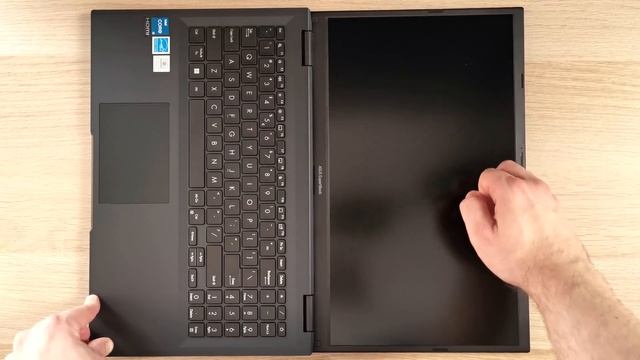 Nie pograsz, bo masz się uczyć ? | Test laptopa czwartoklasisty ft.@KeisYT смотреть онлайн